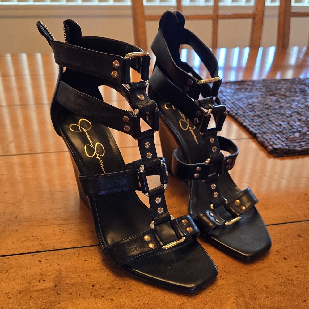 NEW Jessica Simpson gladiator wedge heels. Size 7